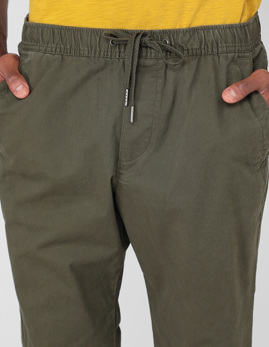 Jogger slim con bolsillos 4