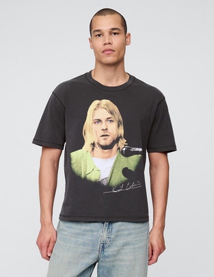 Playera Gap kurt cobain
 cuello redondo para hombre