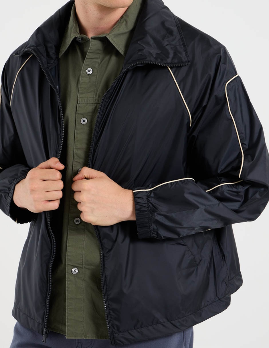 Chamarra compactable Gap X Ouigi para hombre