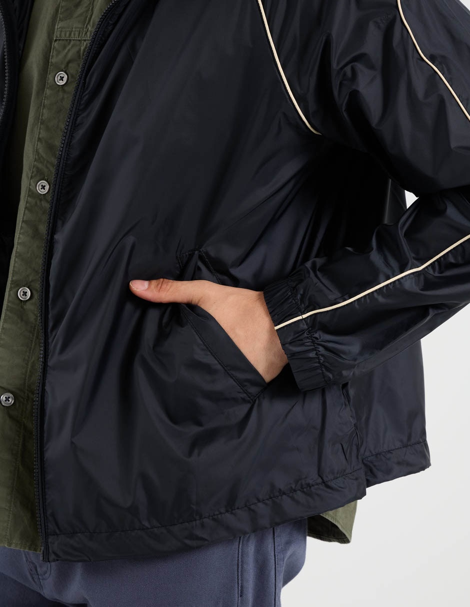 Chamarra compactable Gap X Ouigi para hombre